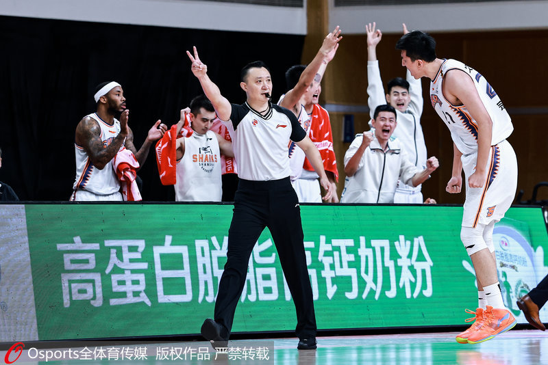  昂热中场大脑复出，主导攻势终结连败  